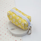 диспенсър торбички куче daisy love pawberry dispenser torbichki kuche кучешки жълт маргаритки аксесоари за кучета българия